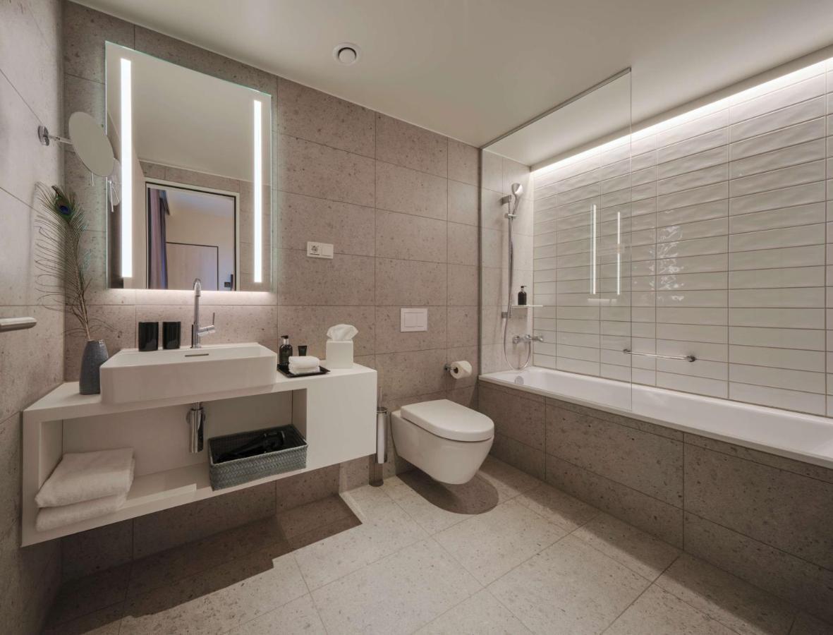 Hotel Adina Cologne